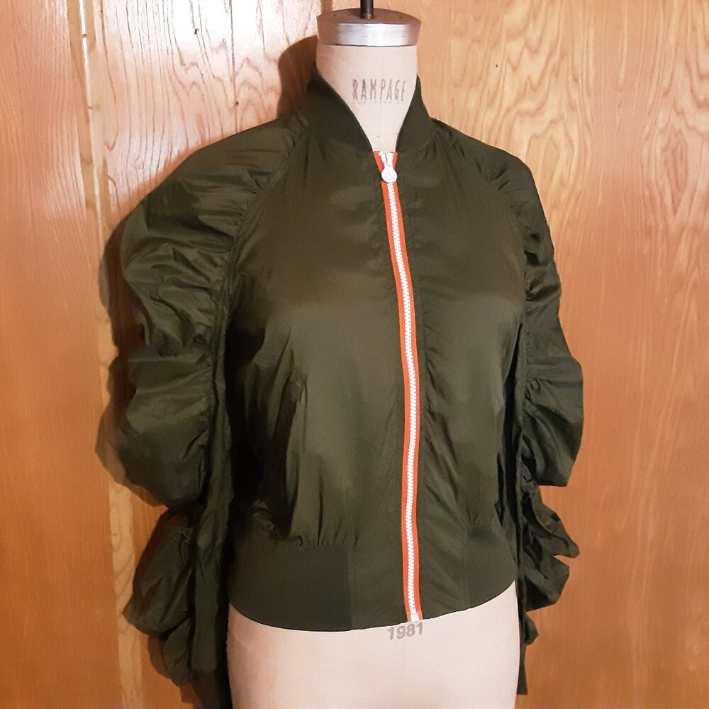 Hunter Army Green Windbreaker XS